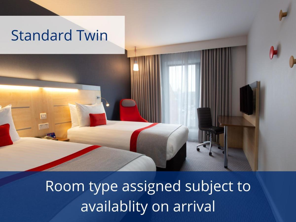 Holiday Inn Express Cheltenham Town Centre By Ihg Bagian luar foto
